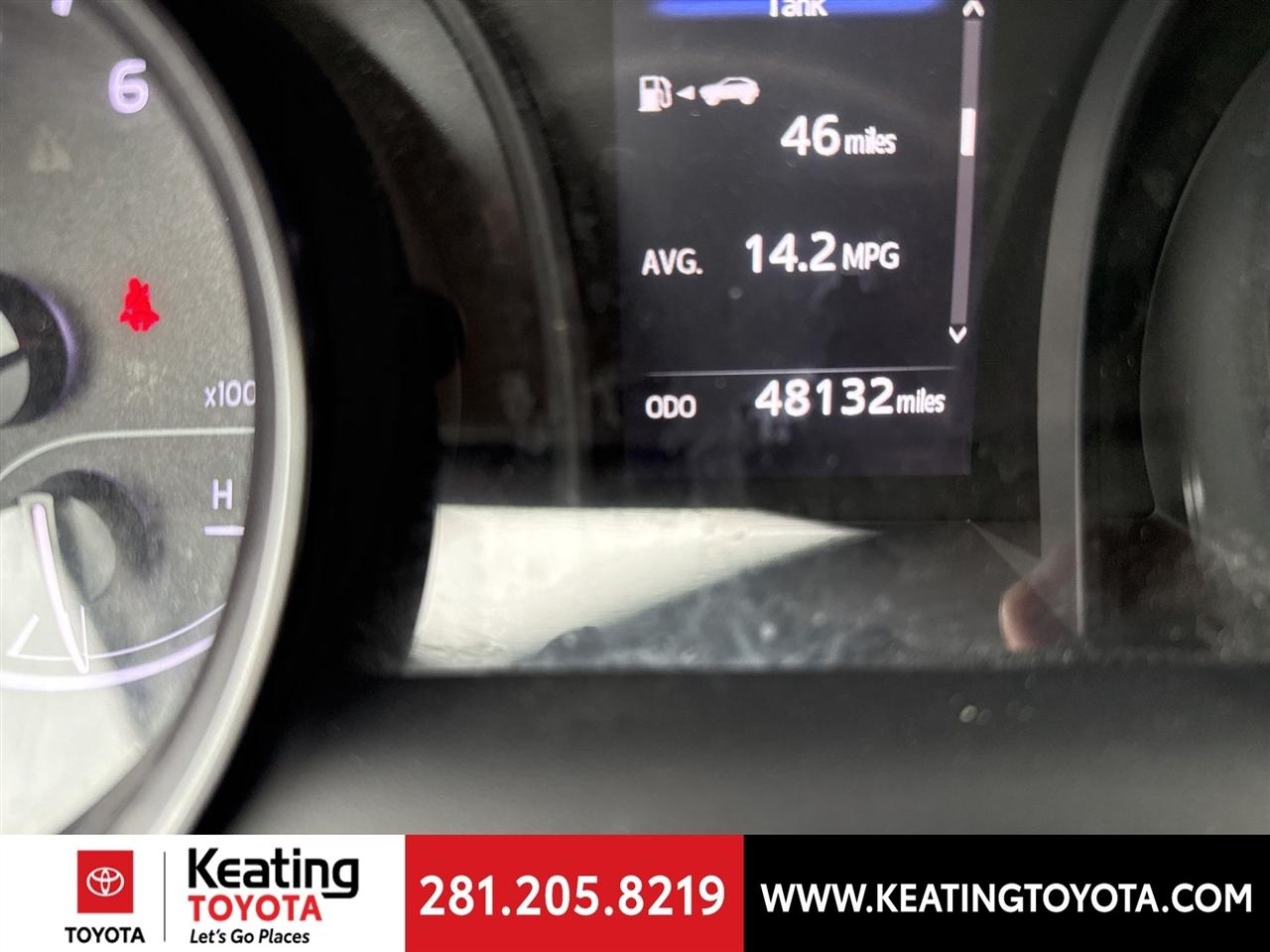 Toyota Camry SE 2023