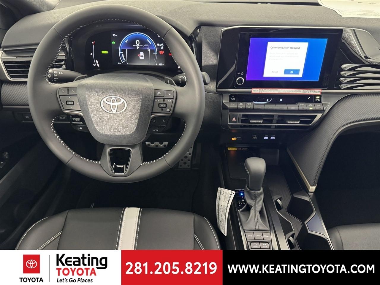 Toyota Camry Hybrid XLE 2026