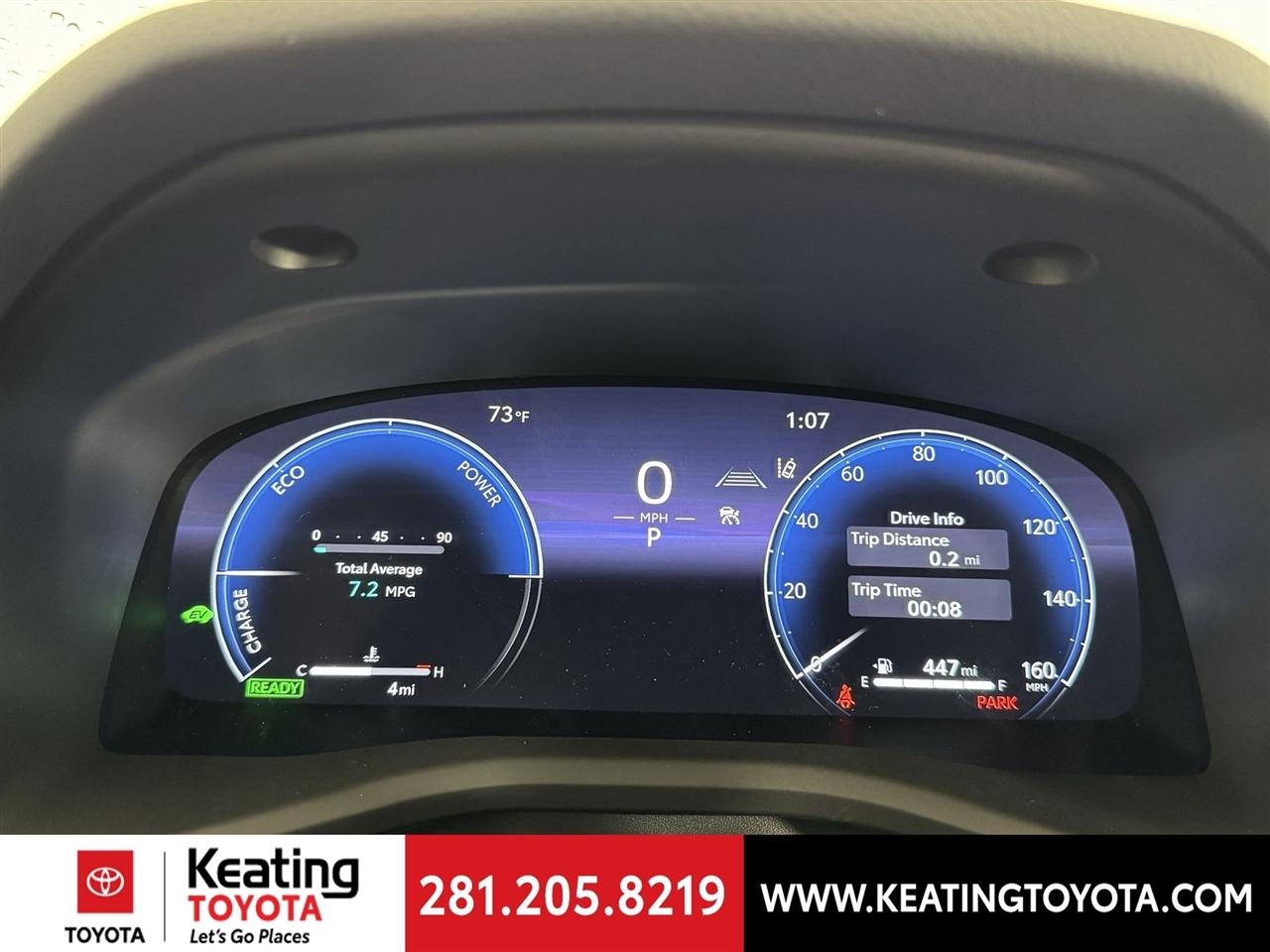 Toyota Camry Hybrid XLE 2026