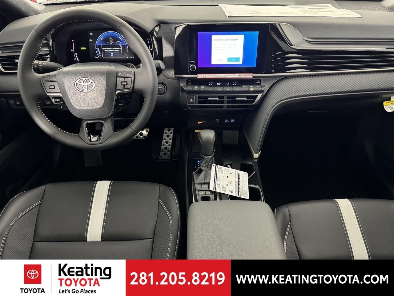 Toyota Camry Hybrid XLE 2026