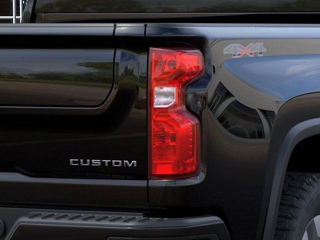 Chevrolet Silverado 2500HD Custom Crew Cab Long Box 4WD 2026