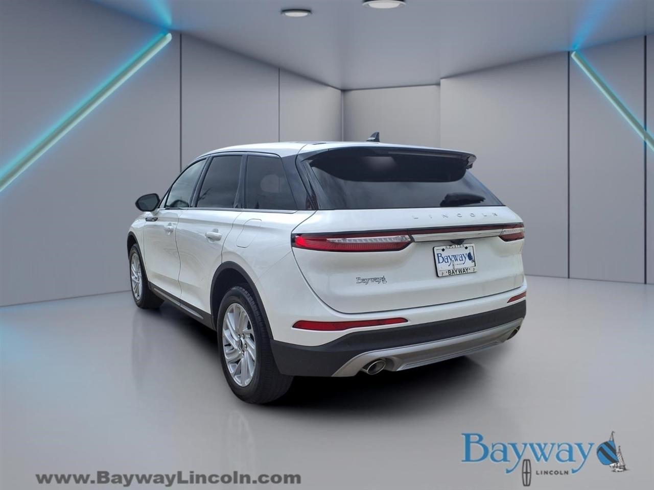 Lincoln Corsair Base 2023