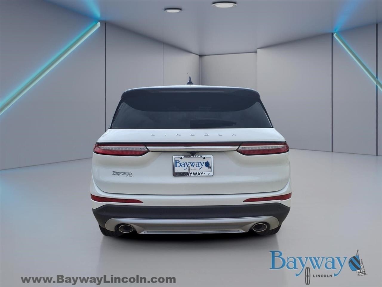 Lincoln Corsair Base 2023