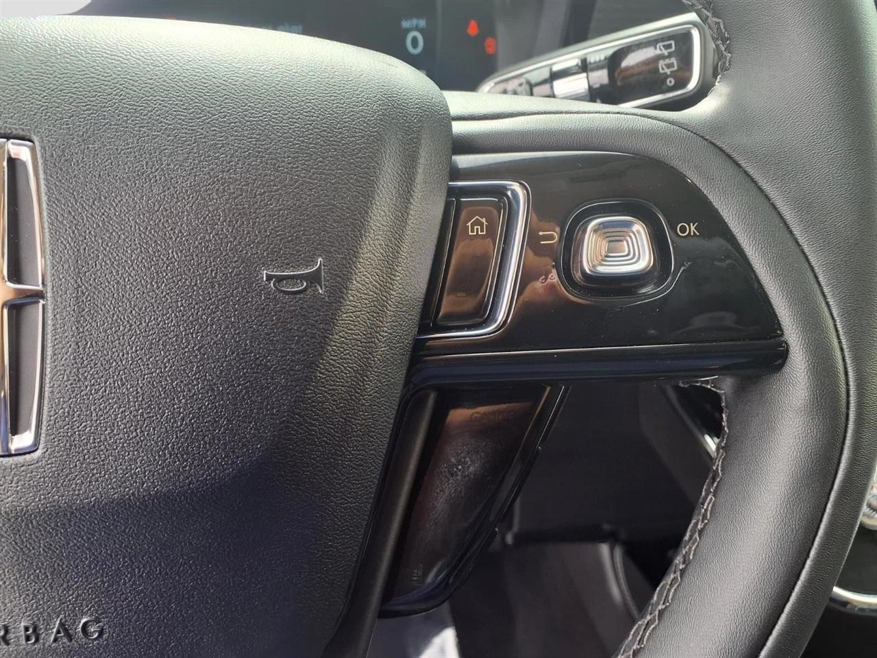 Lincoln Corsair Base 2023