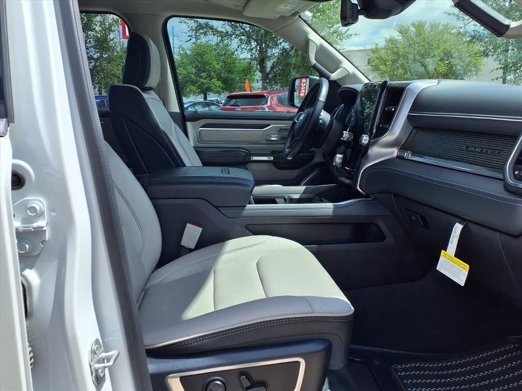 RAM 1500 Limited Crew Cab SWB 4WD 2024