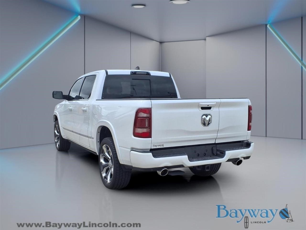 RAM 1500 Limited Crew Cab SWB 4WD 2024