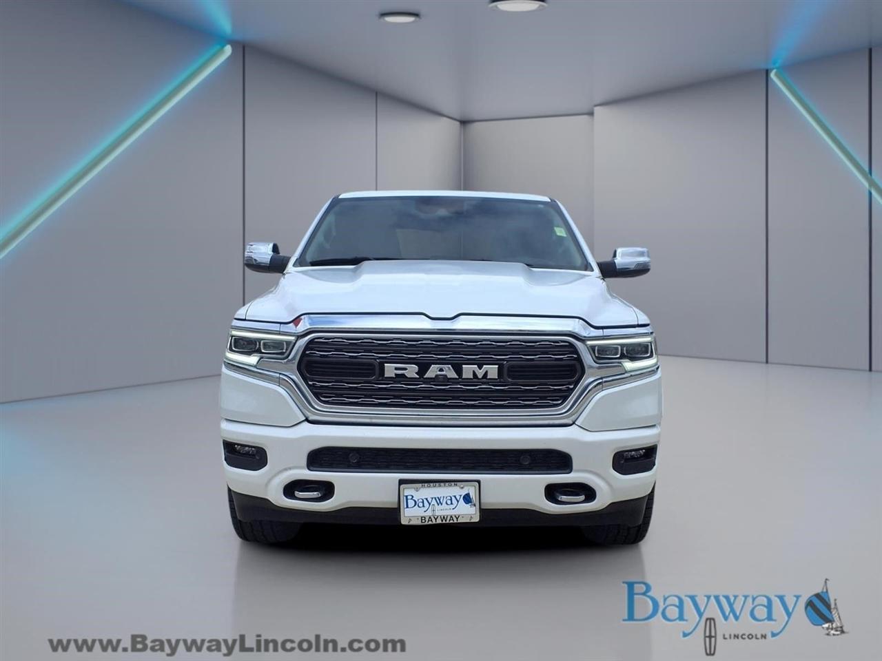 RAM 1500 Limited Crew Cab SWB 4WD 2024