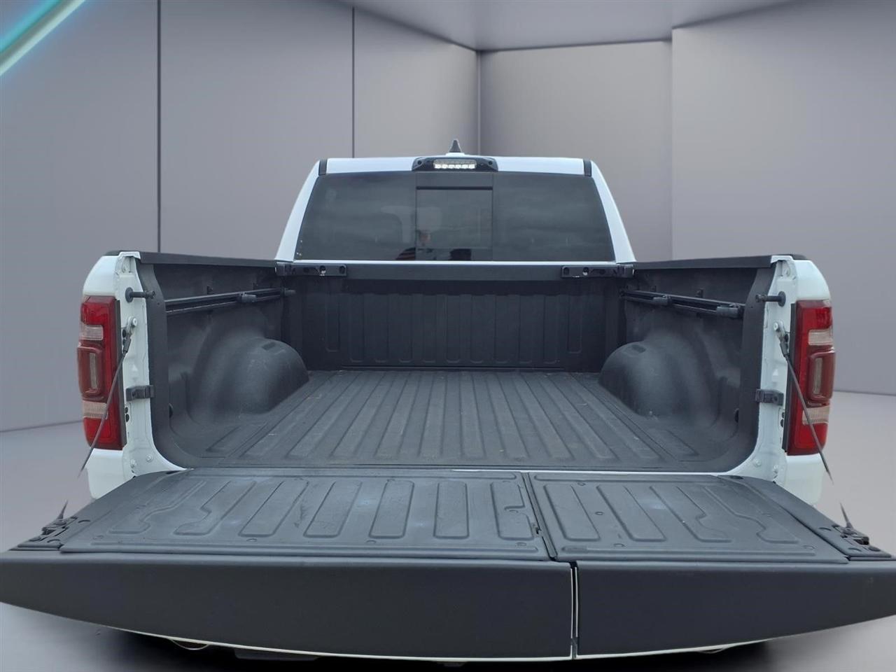 RAM 1500 Limited Crew Cab SWB 4WD 2024