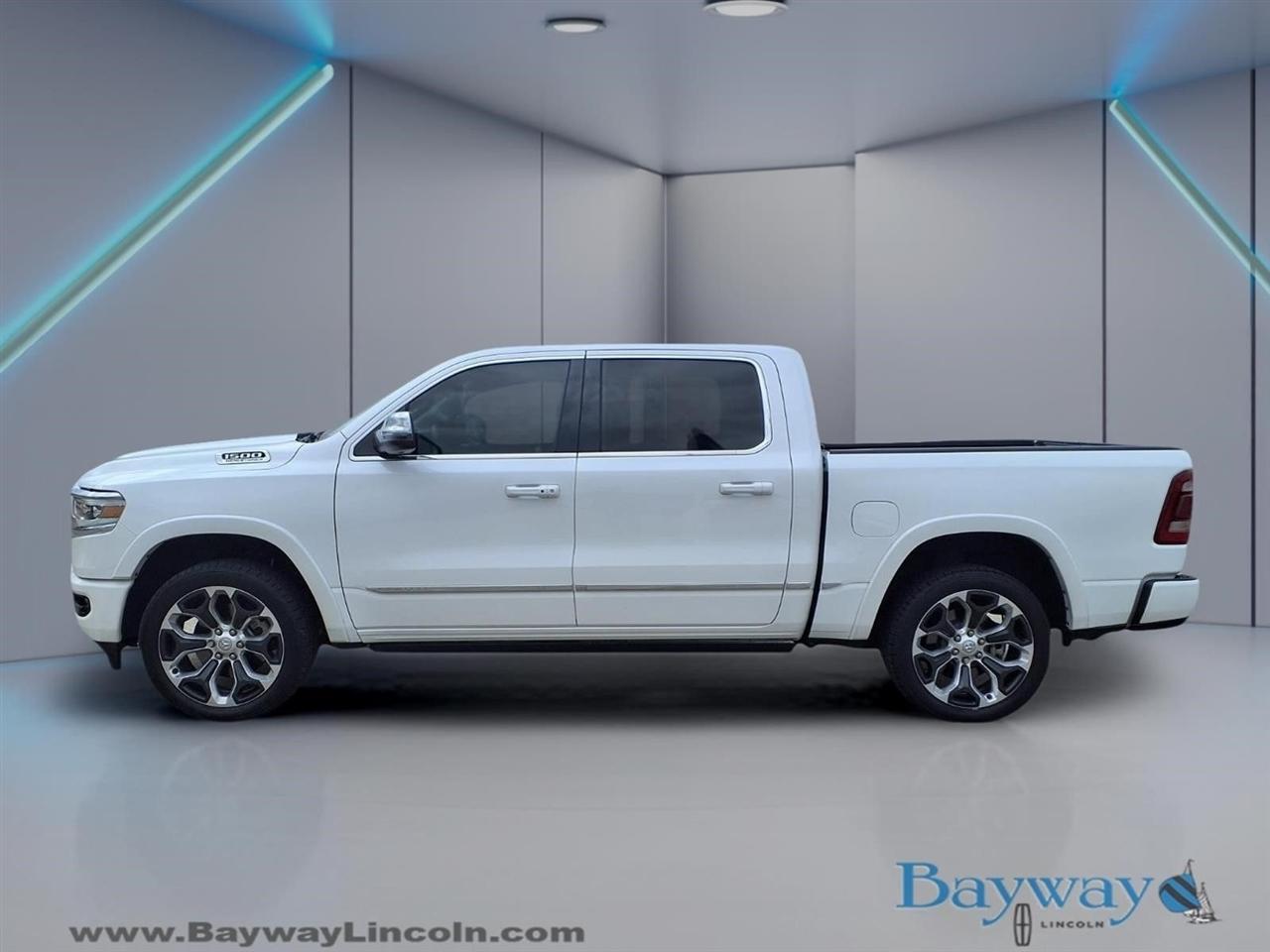 RAM 1500 Limited Crew Cab SWB 4WD 2024