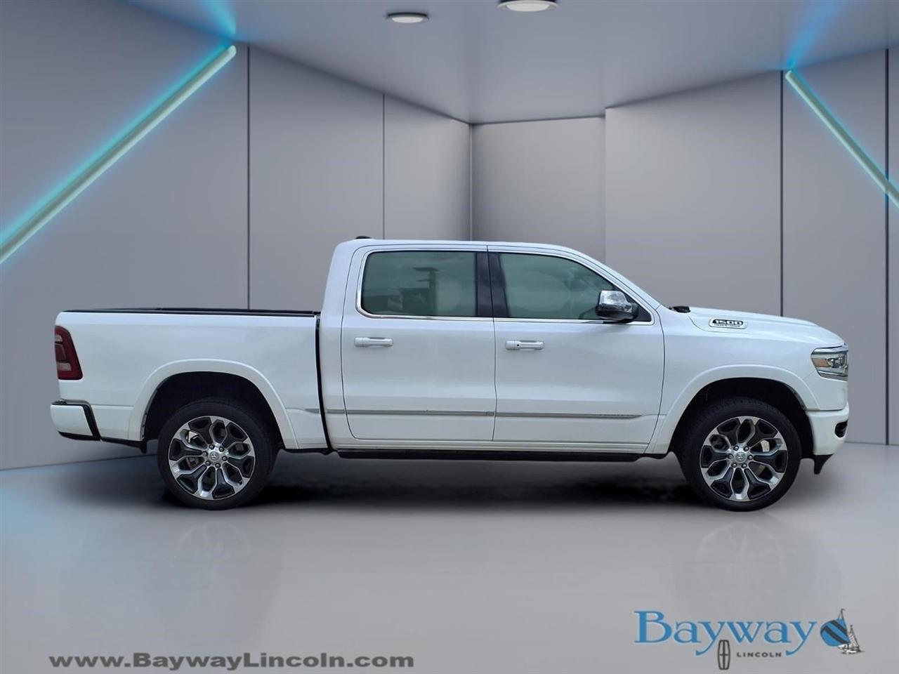 RAM 1500 Limited Crew Cab SWB 4WD 2024