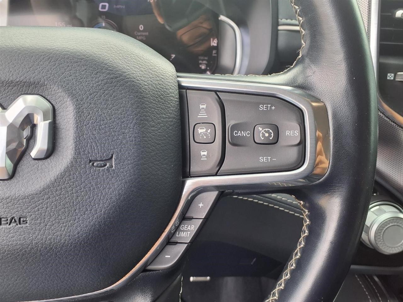 RAM 1500 Limited Crew Cab SWB 4WD 2024