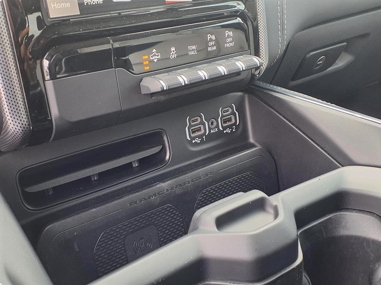 RAM 1500 Limited Crew Cab SWB 4WD 2024