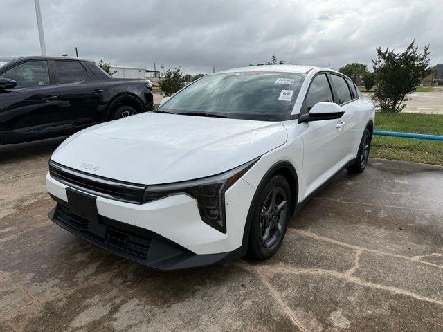 Kia K4 LXS 2025