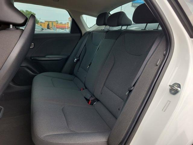 Kia K4 LXS 2025
