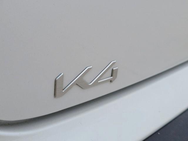 Kia K4 LXS 2025