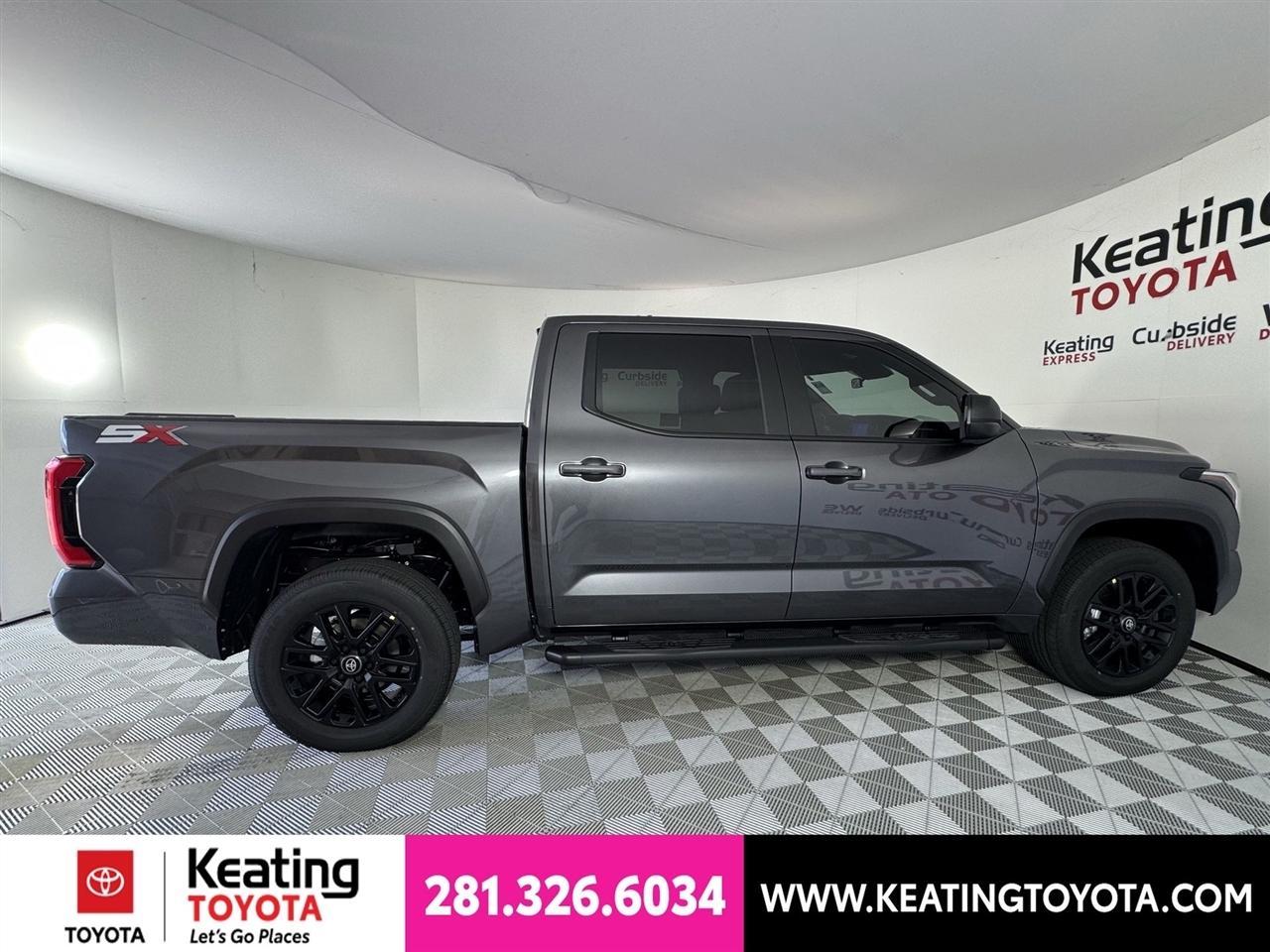 Toyota Tundra SR5 CrewMax 4WD 2026