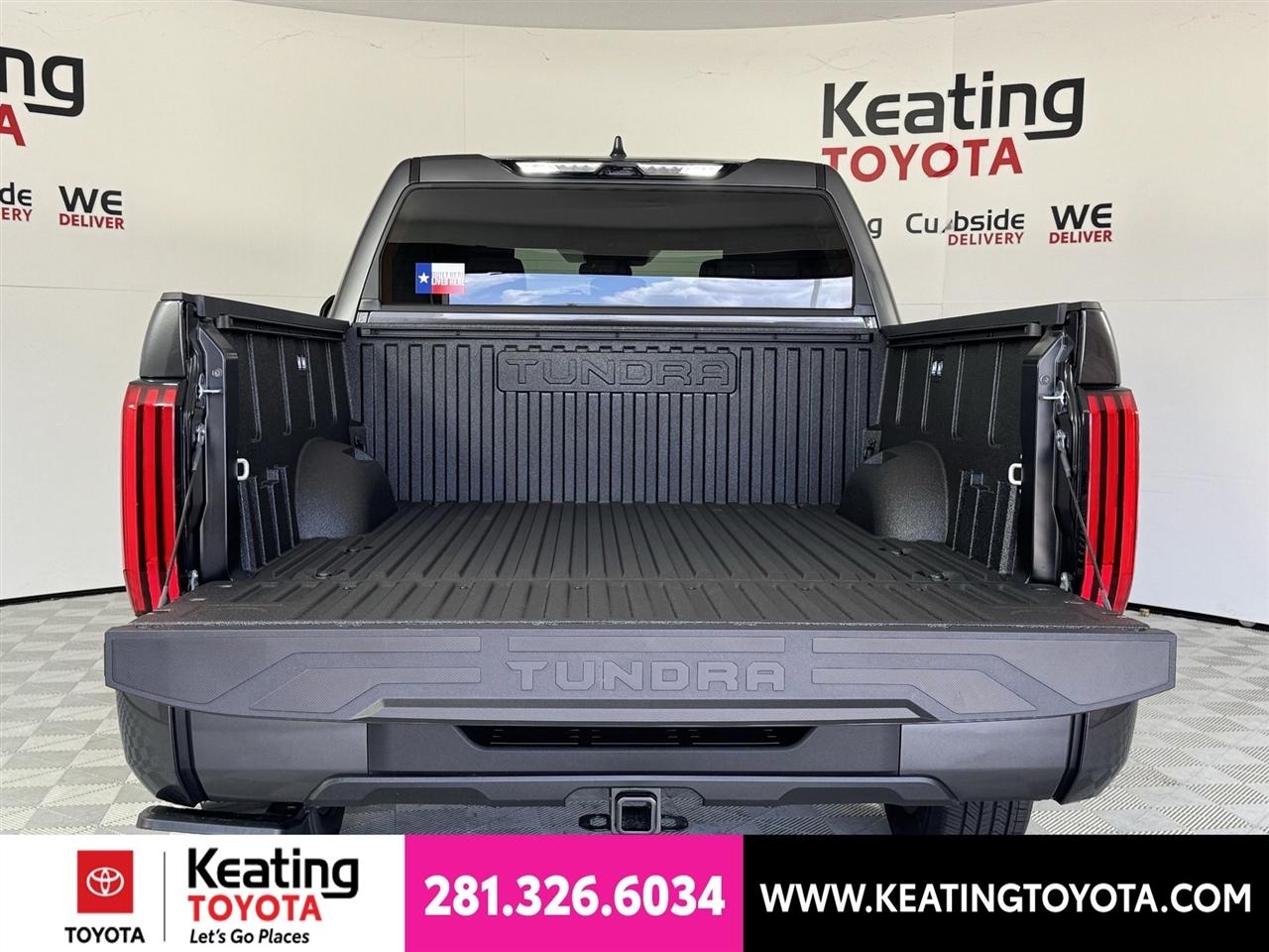 Toyota Tundra SR5 CrewMax 4WD 2026