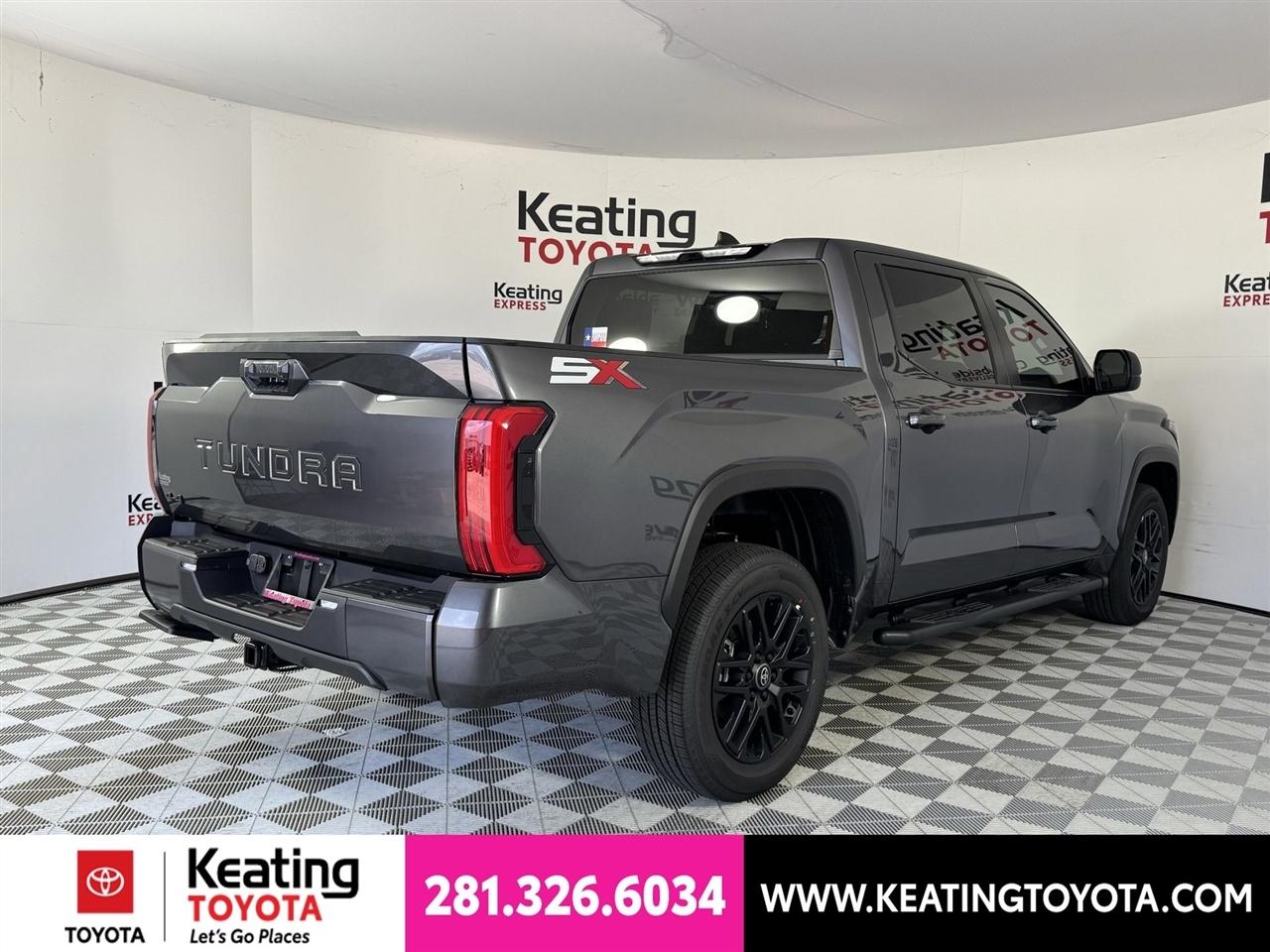 Toyota Tundra SR5 CrewMax 4WD 2026