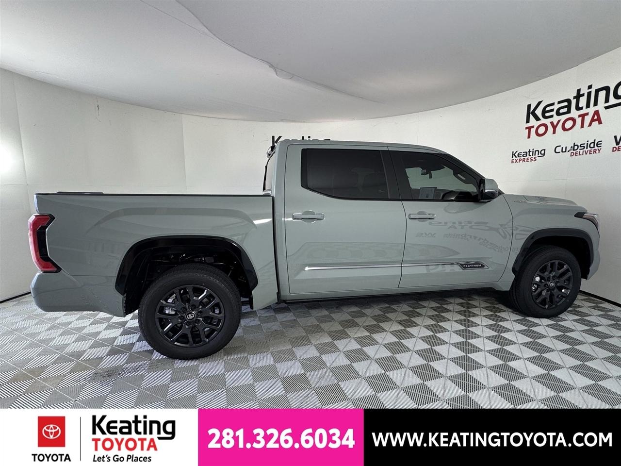 Toyota Tundra Platinum CrewMax 4WD 2026