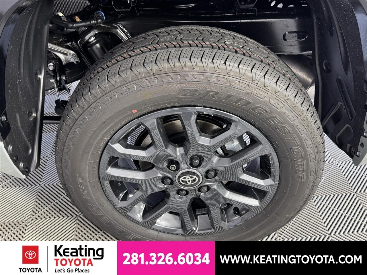 Toyota Tundra Platinum CrewMax 4WD 2026