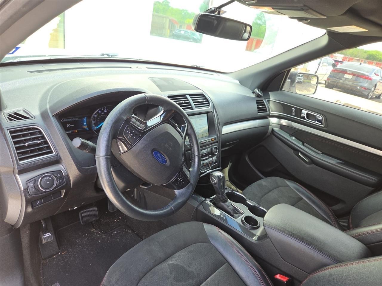 Ford Explorer XLT FWD 2018