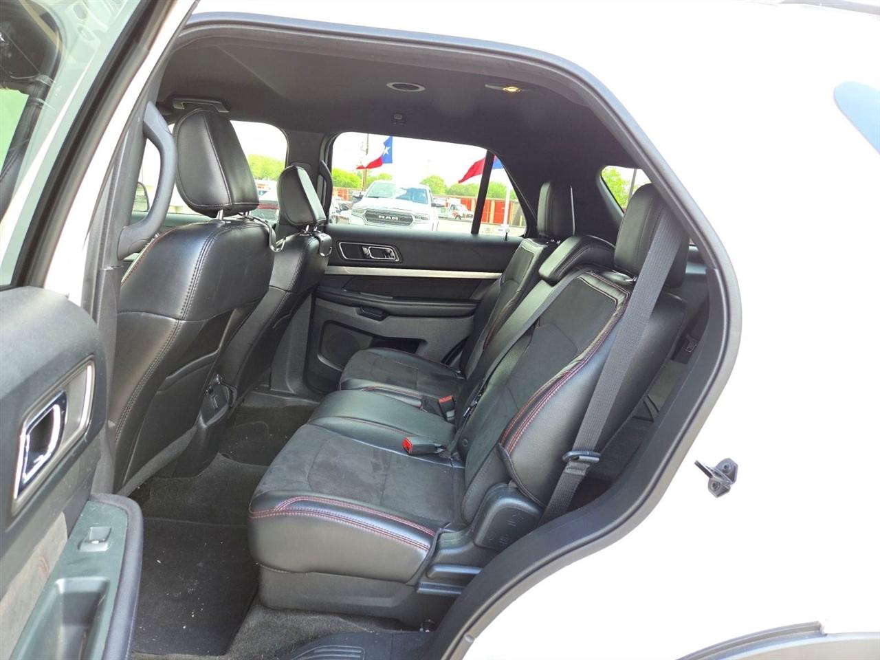 Ford Explorer XLT FWD 2018