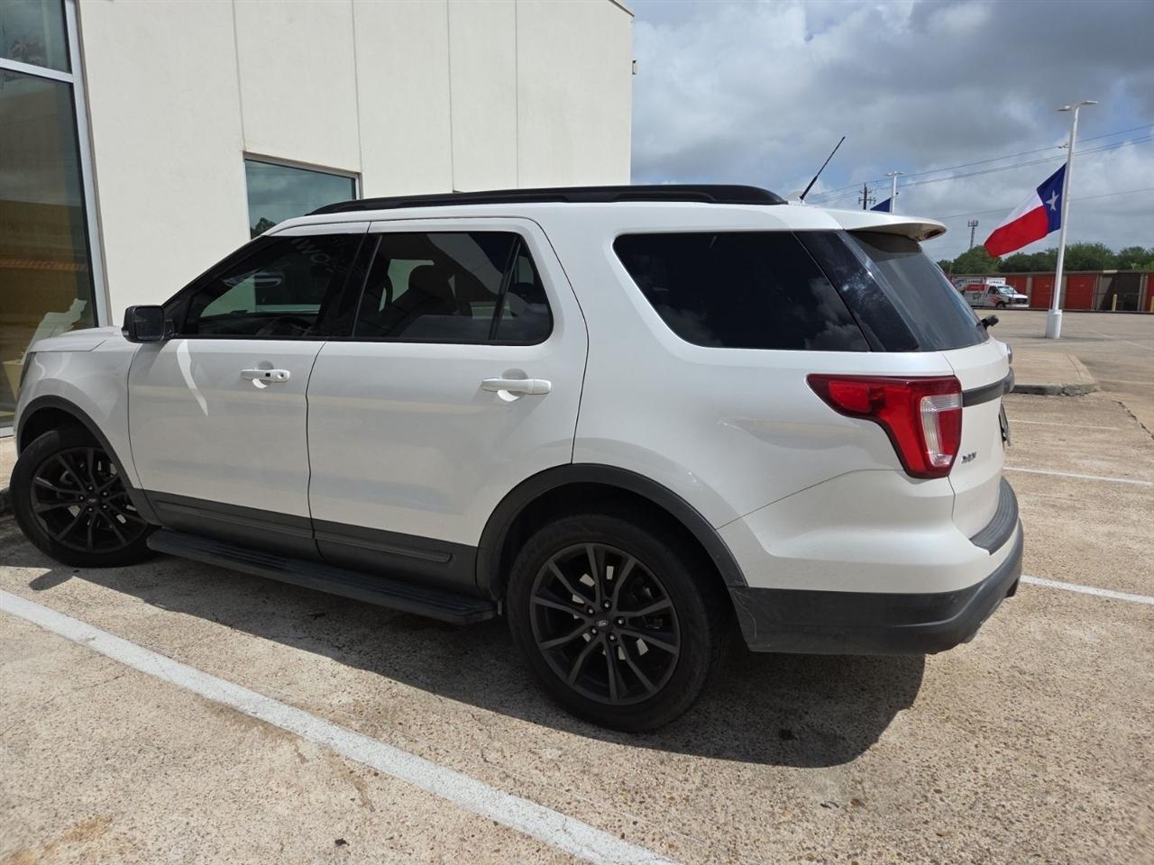 Ford Explorer XLT FWD 2018