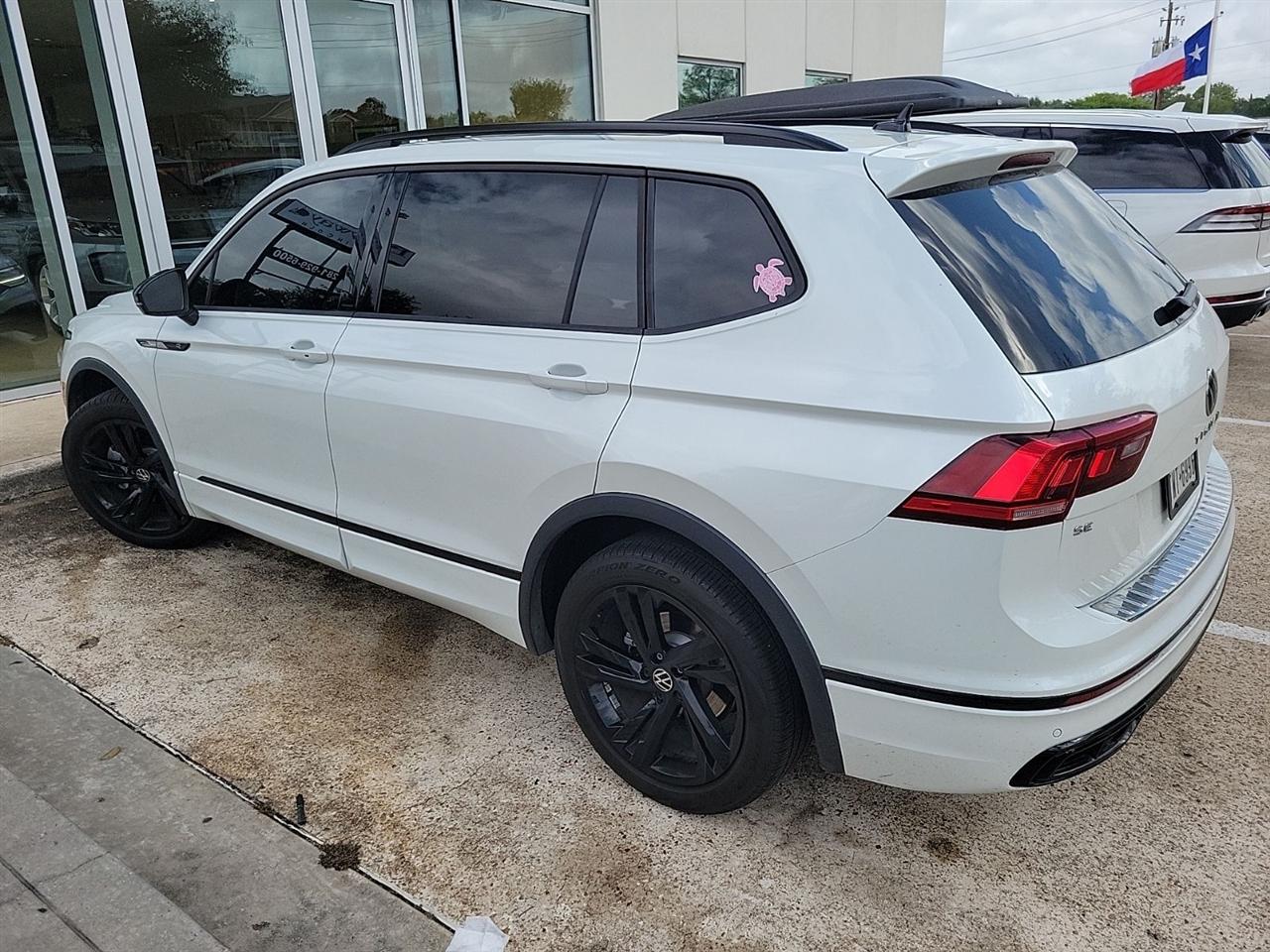 Volkswagen Tiguan SE R-Line Black 2024