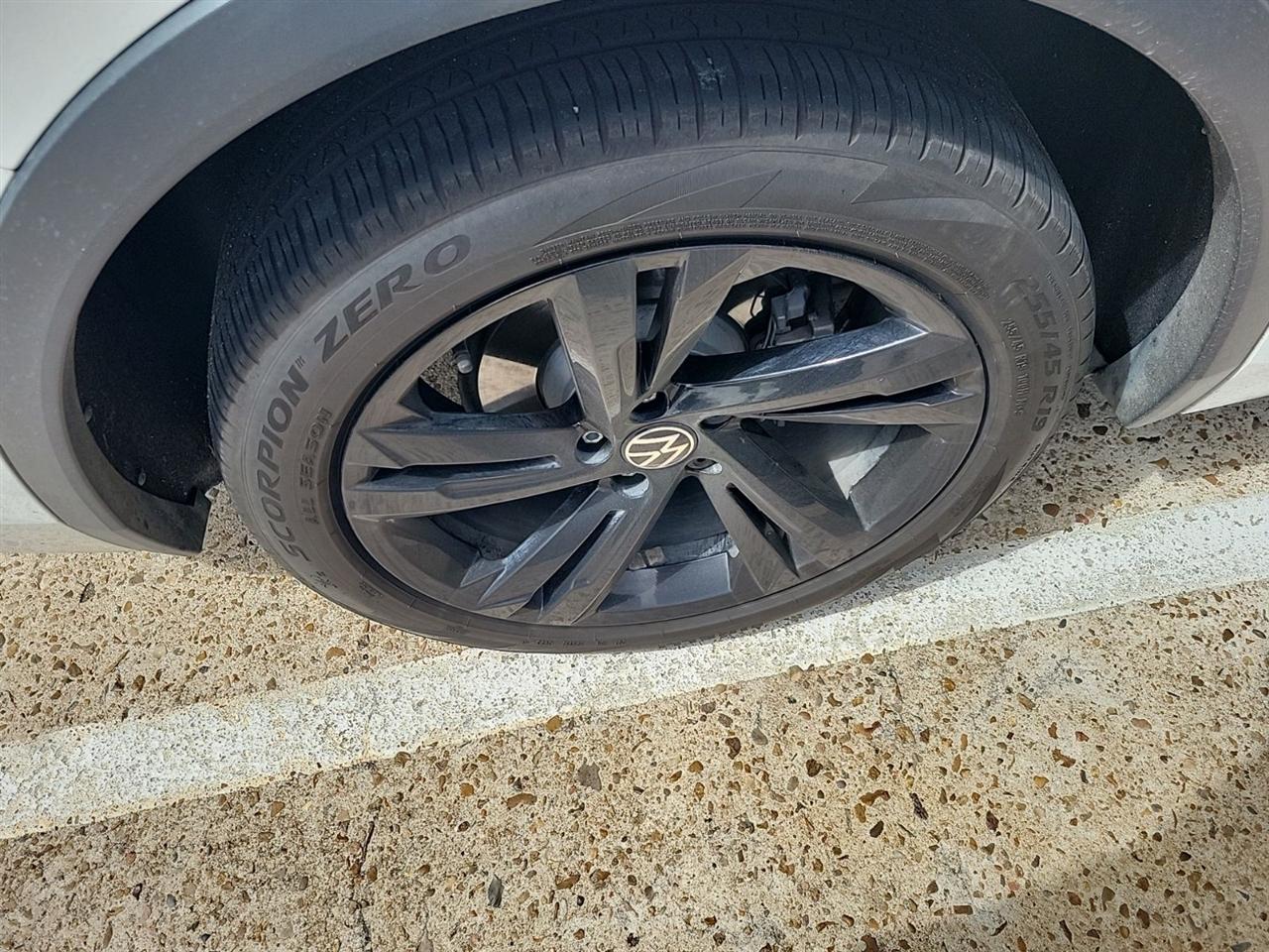 Volkswagen Tiguan SE R-Line Black 2024