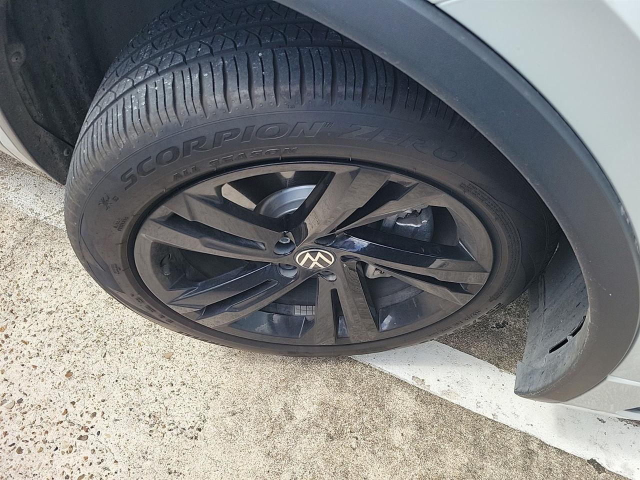 Volkswagen Tiguan SE R-Line Black 2024