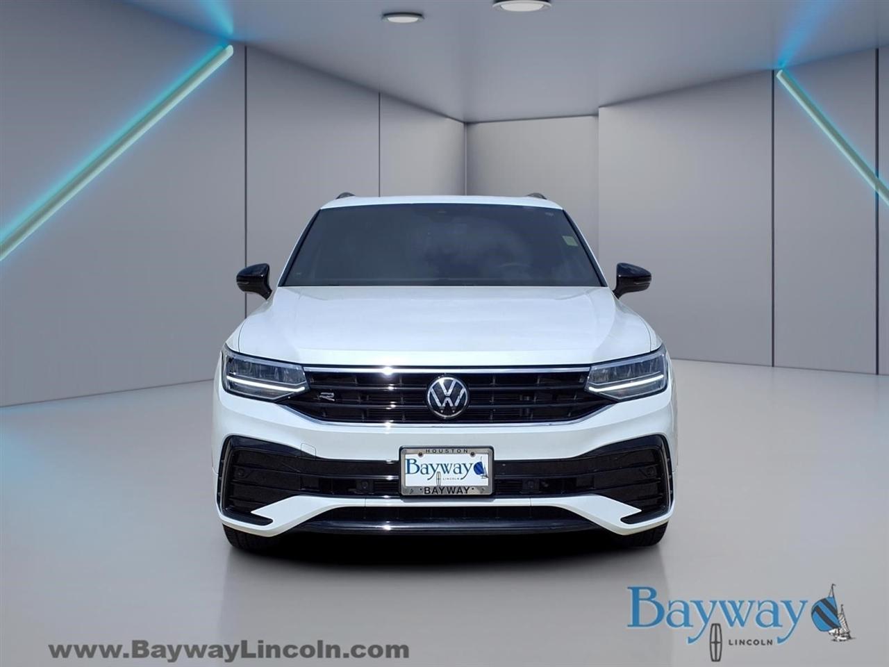 Volkswagen Tiguan SE R-Line Black 2024