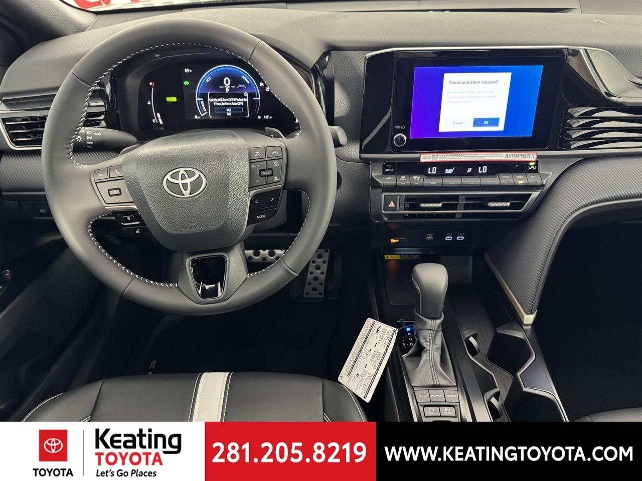 Toyota Camry Hybrid XLE 2026