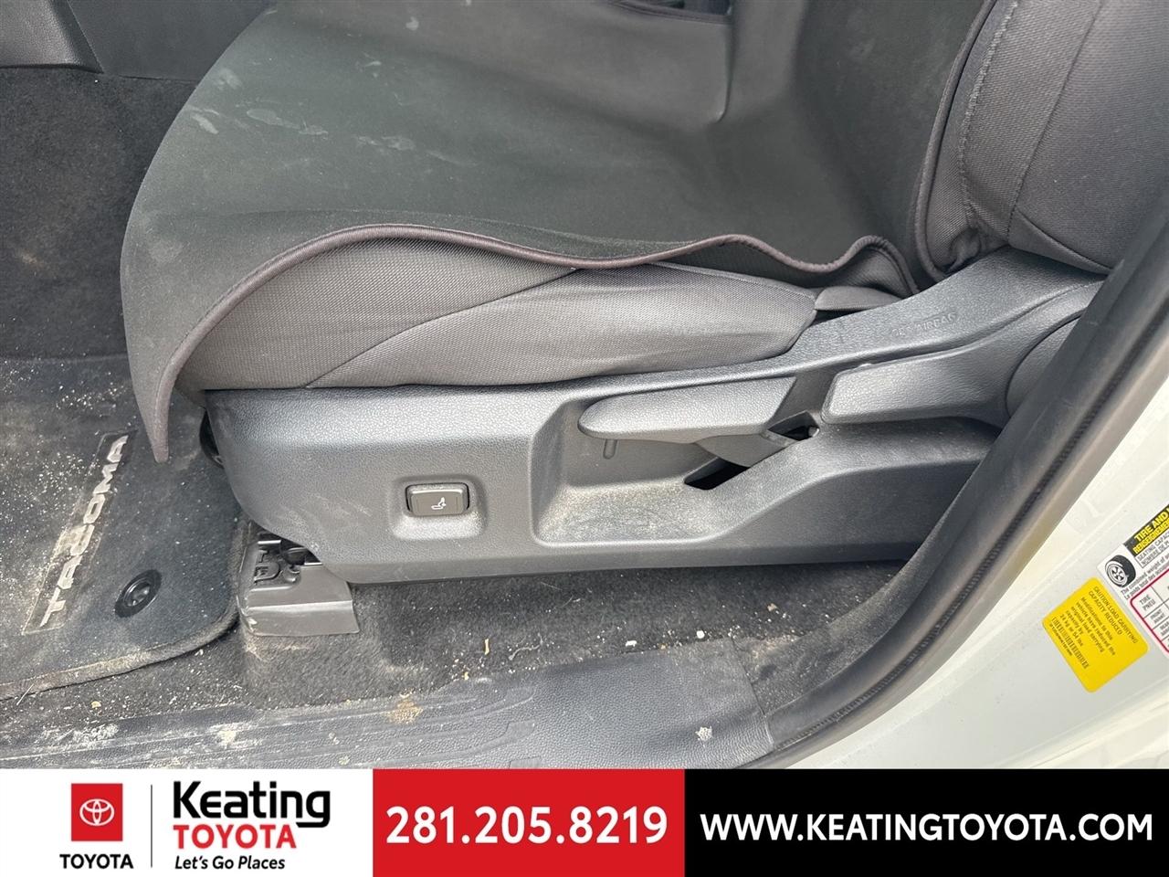 Toyota Tacoma SR5 Xtracab 2WD 2025