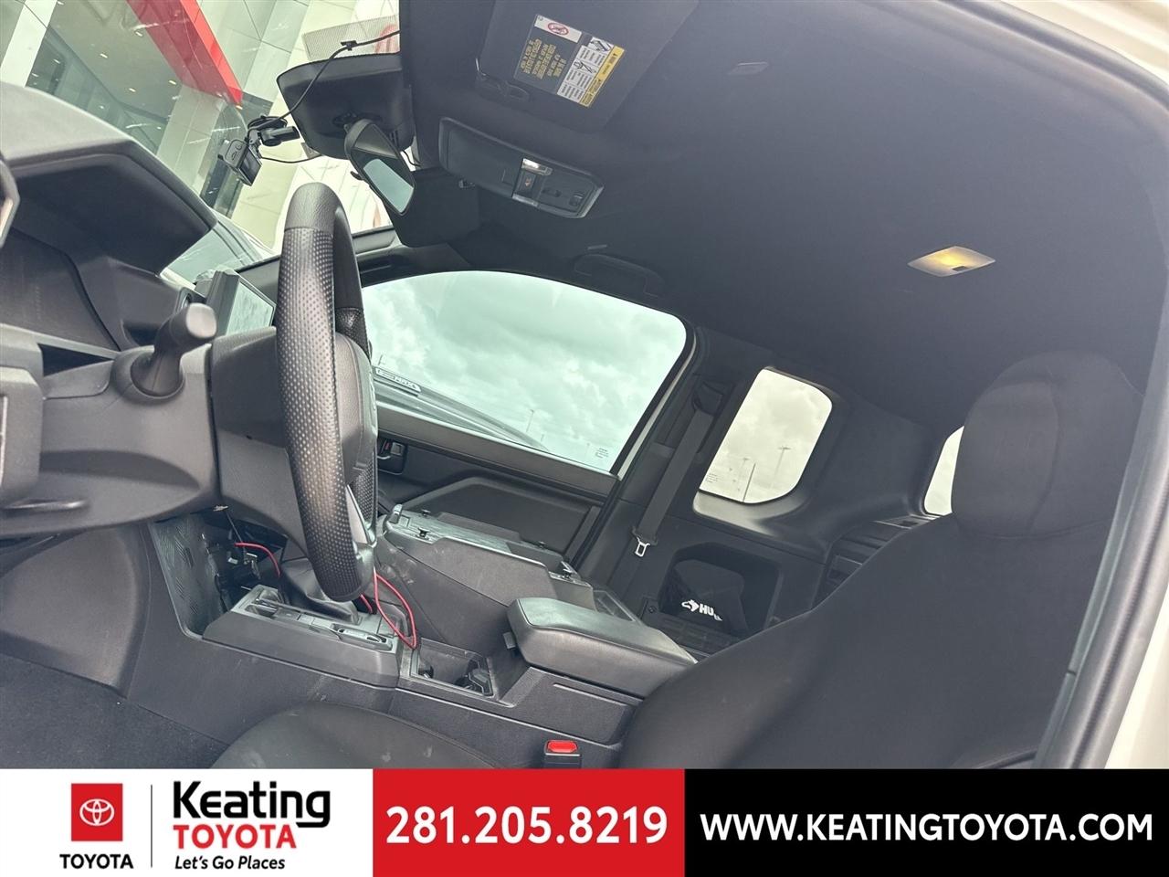 Toyota Tacoma SR5 Xtracab 2WD 2025