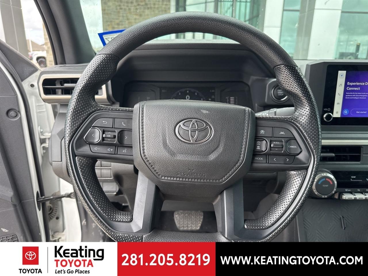 Toyota Tacoma SR5 Xtracab 2WD 2025