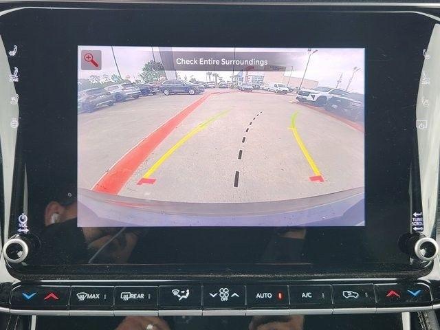 Jeep Wagoneer Series II 2024