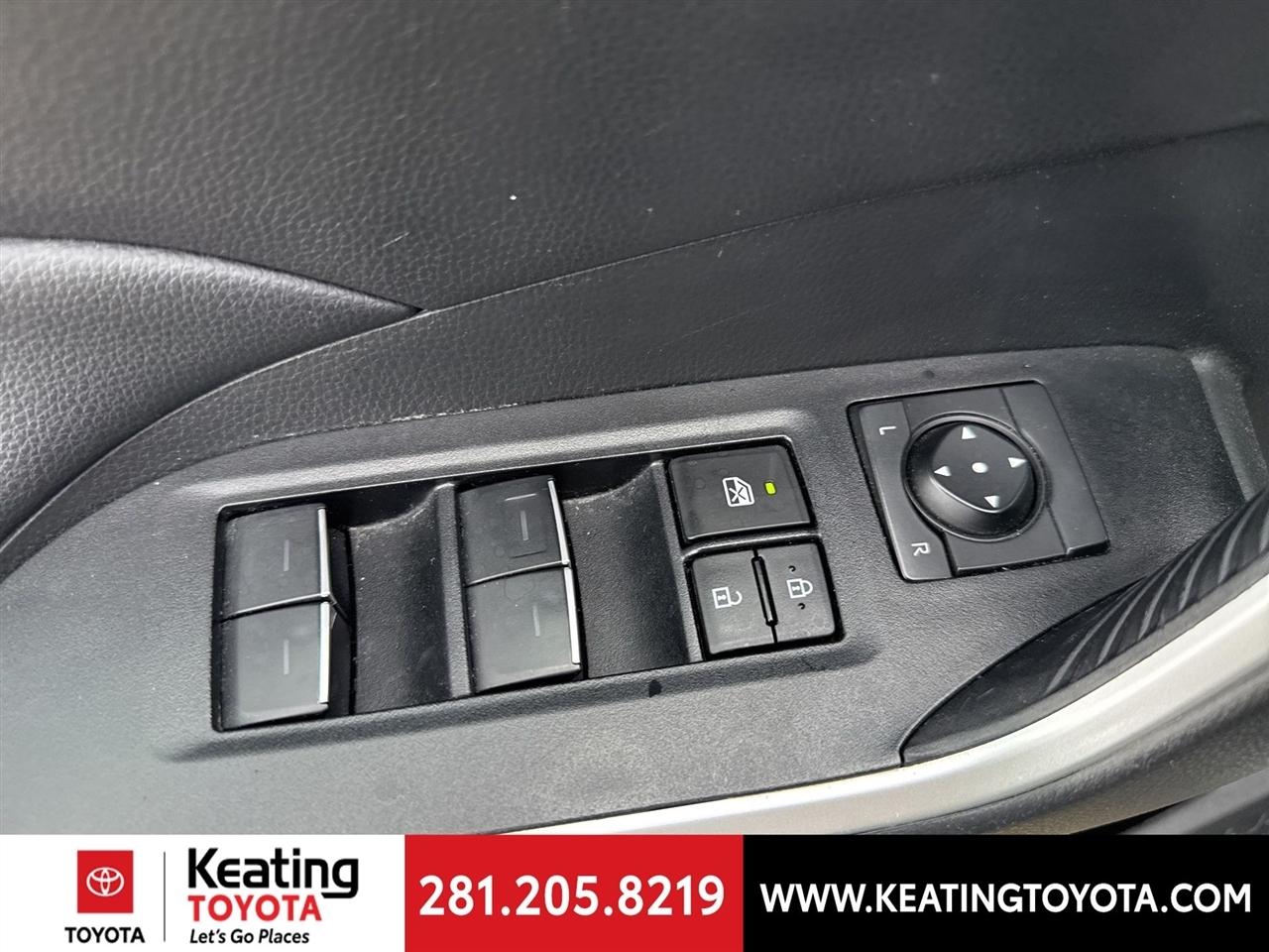 Toyota RAV4 XLE 2024