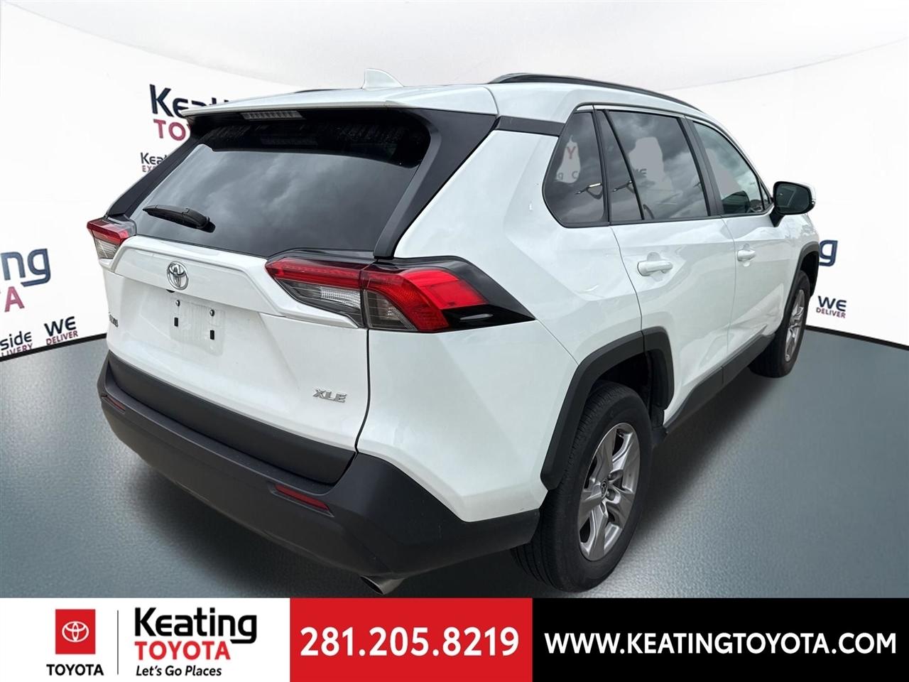 Toyota RAV4 XLE 2025