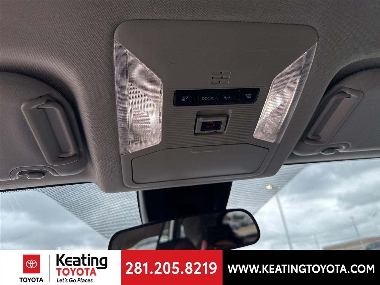 Toyota RAV4 XLE 2025