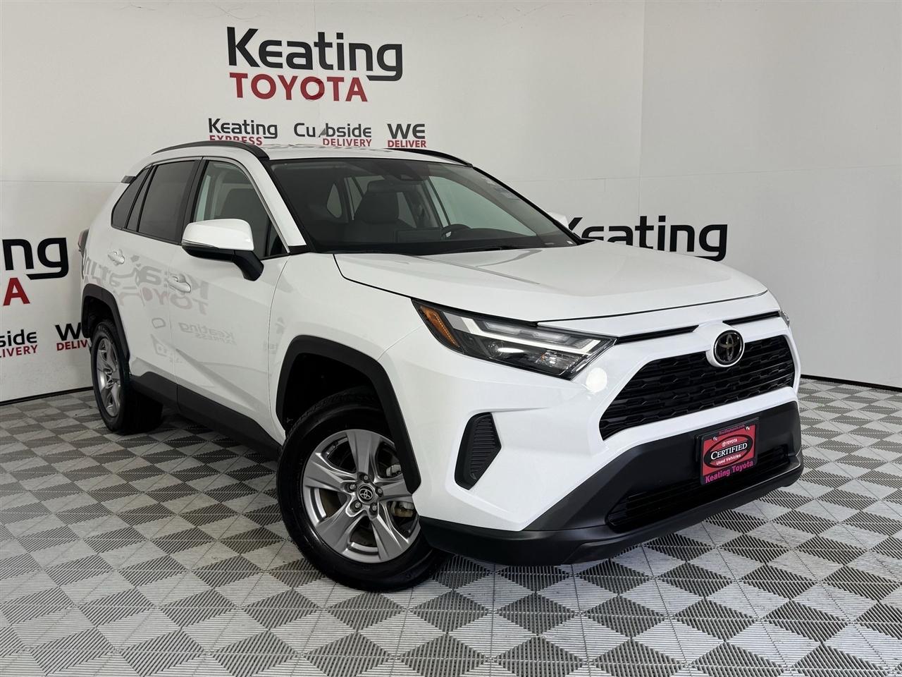 Toyota RAV4 XLE 2025