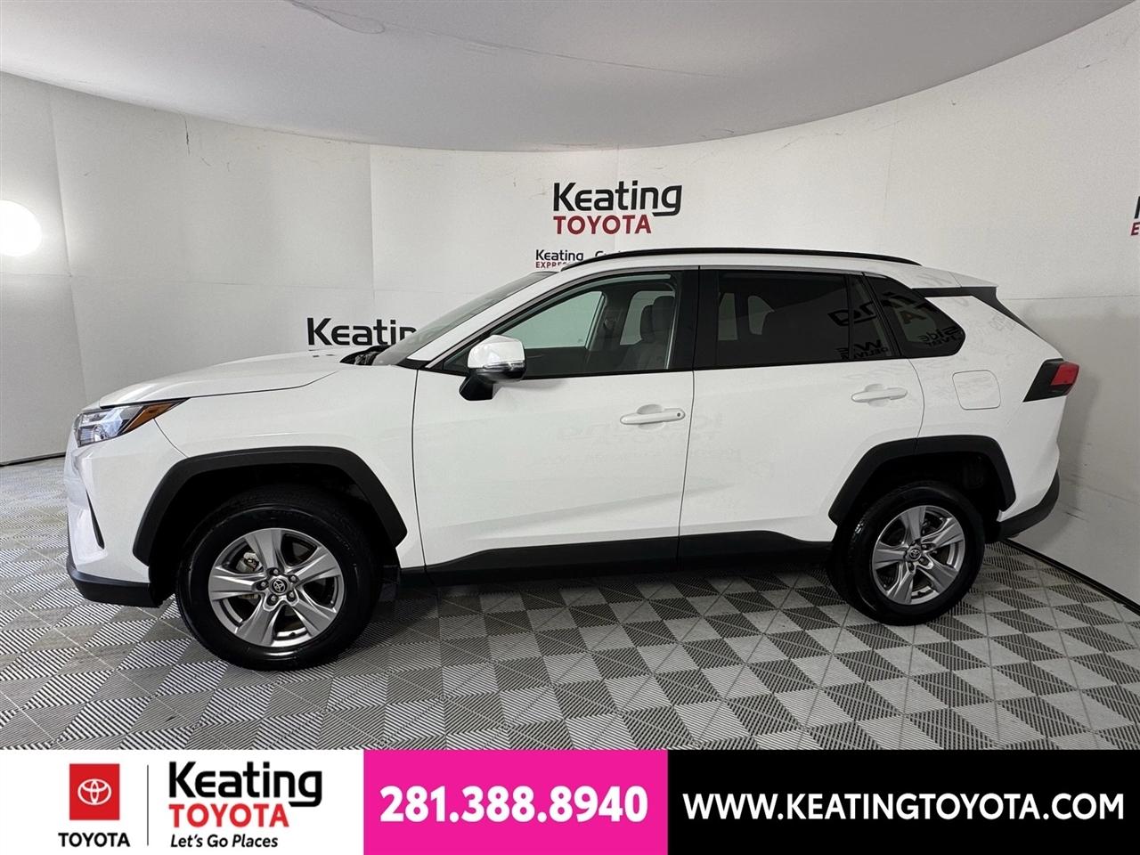 Toyota RAV4 XLE 2025
