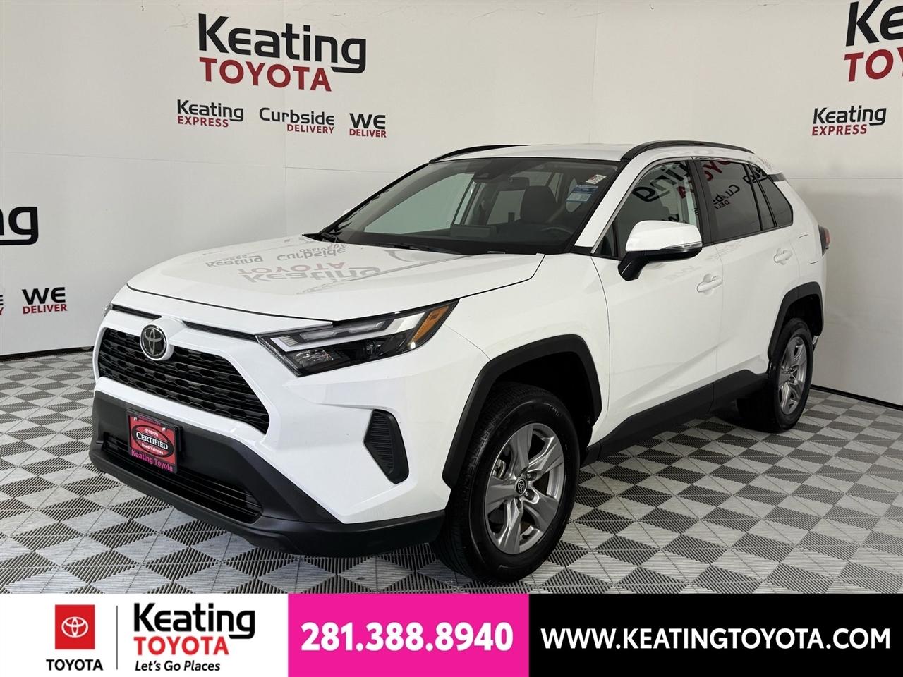 Toyota RAV4 XLE 2025