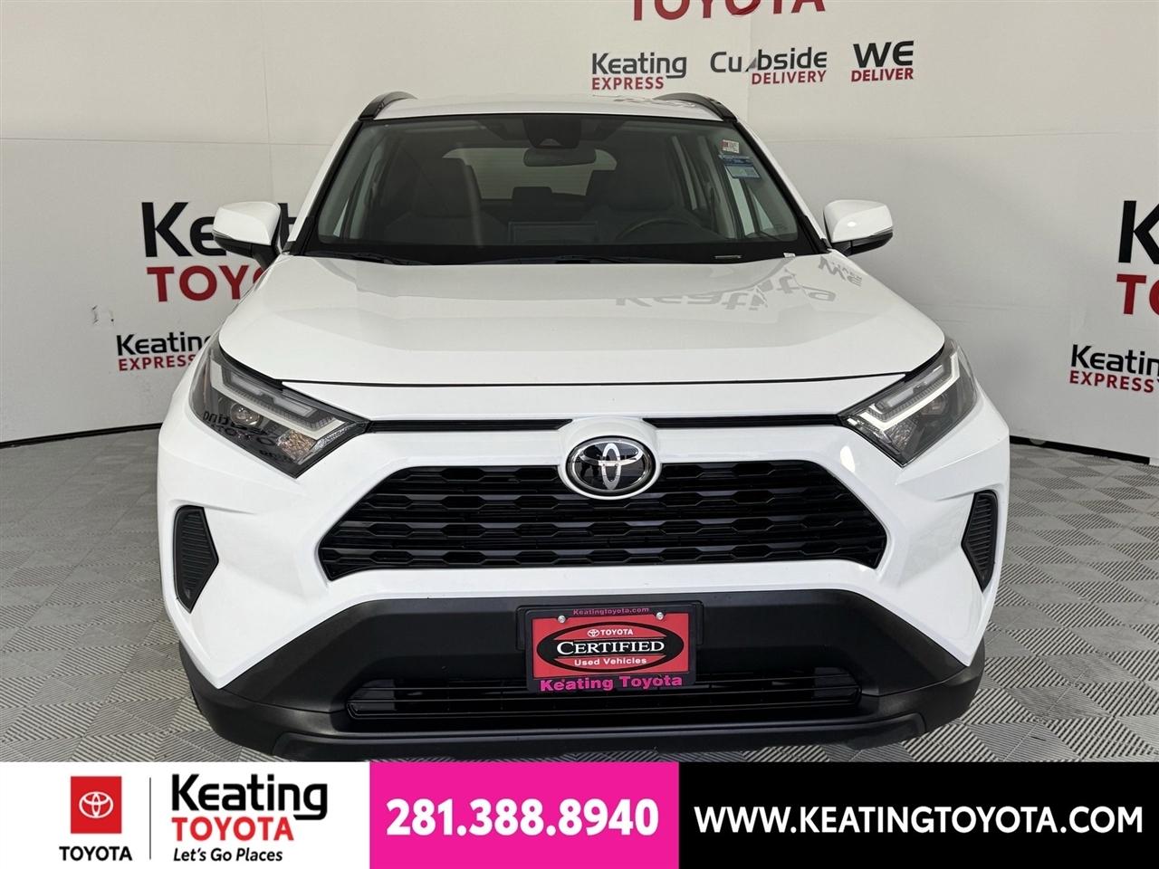 Toyota RAV4 XLE 2025