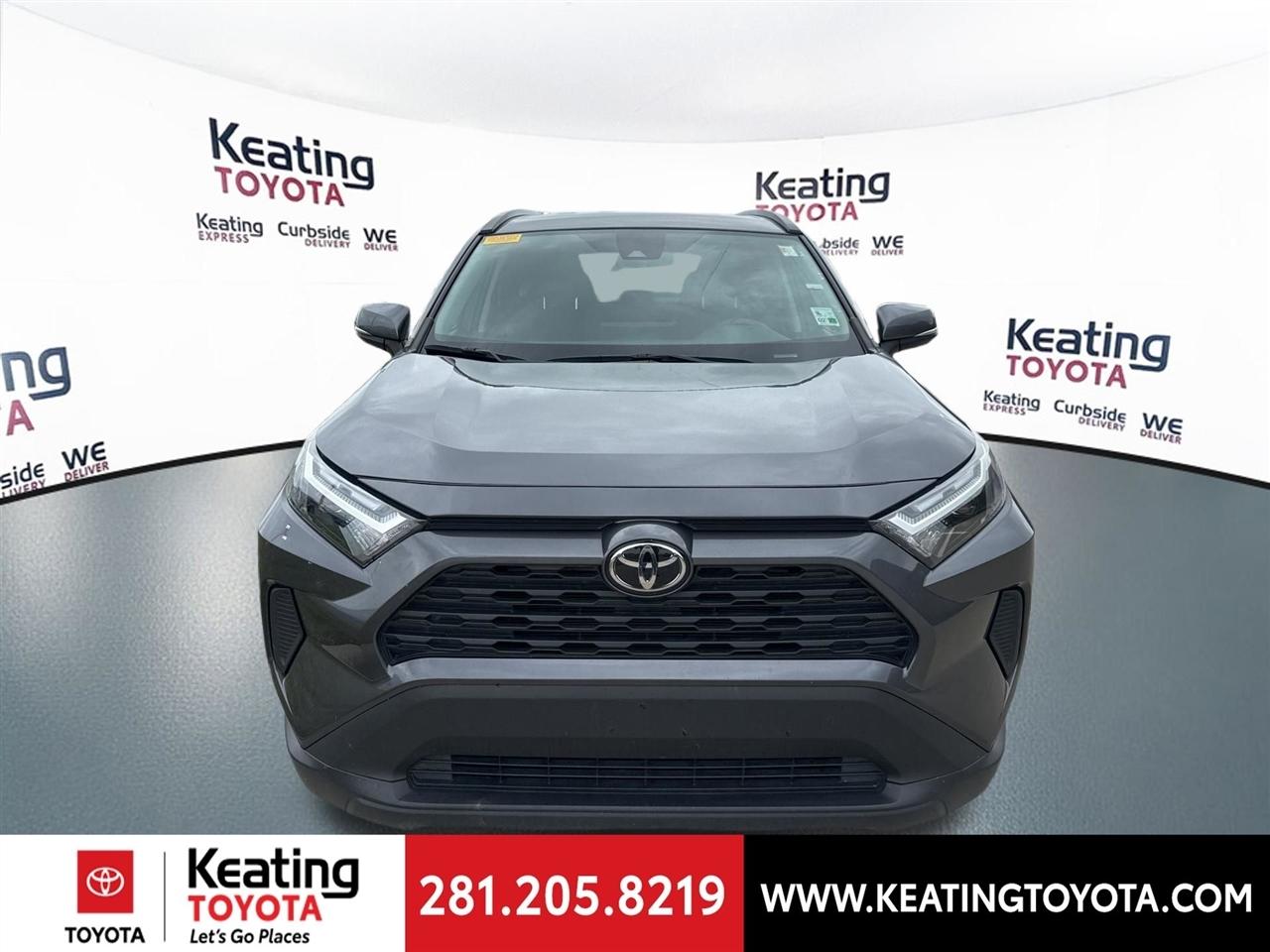 Toyota RAV4 XLE 2025