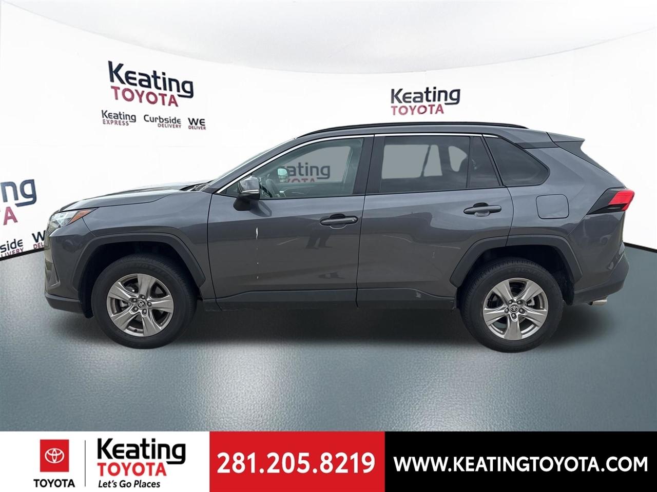 Toyota RAV4 XLE 2025