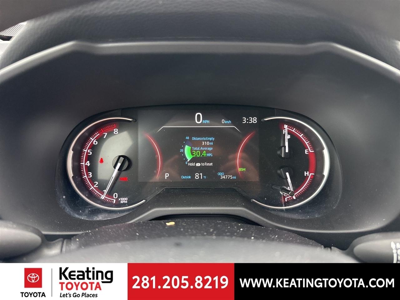 Toyota RAV4 XLE 2025