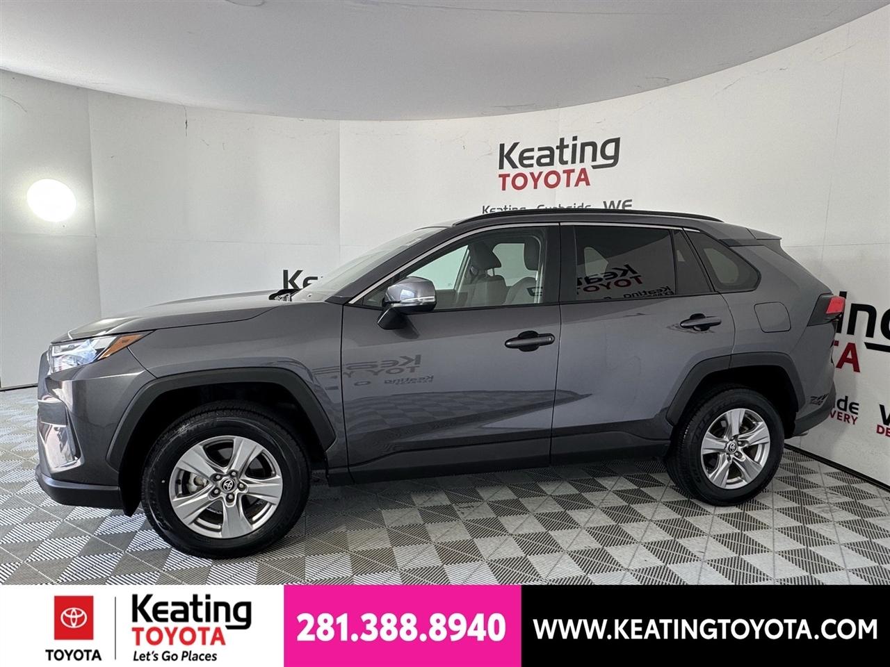 Toyota RAV4 XLE 2025