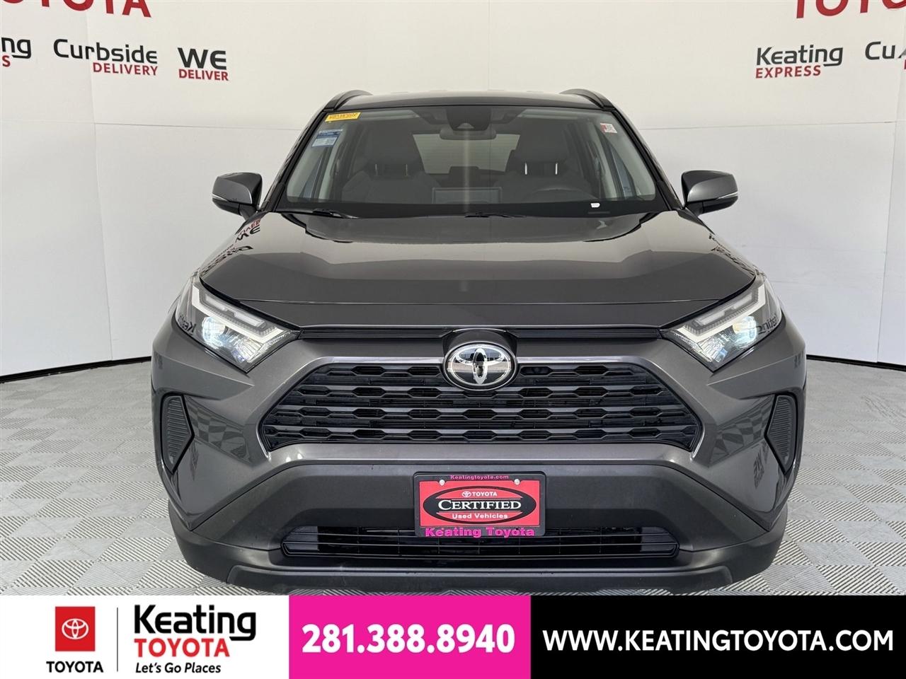 Toyota RAV4 XLE 2025