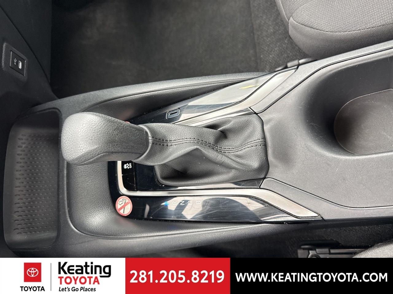 Toyota Corolla LE 2024