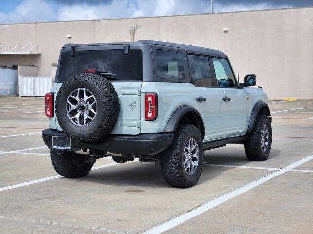 Ford Bronco Base 4-Door w/Advanced 2023